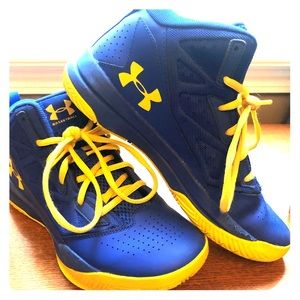 steph curry blue and yellow shoes